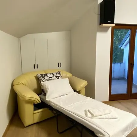 House Reko Casa de Férias Belgrado